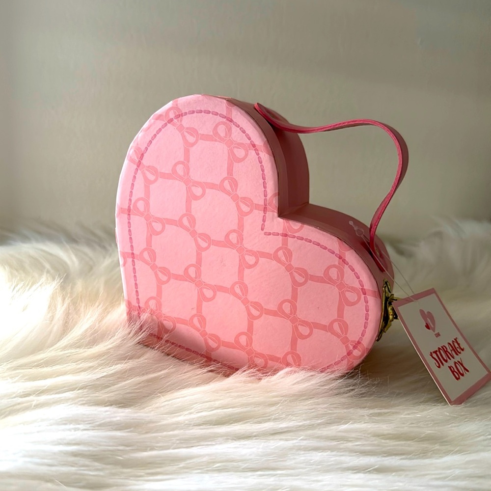 Target Bullseye Valentine’s Day Coquette Pink Bows Heart Shaped Storage Box